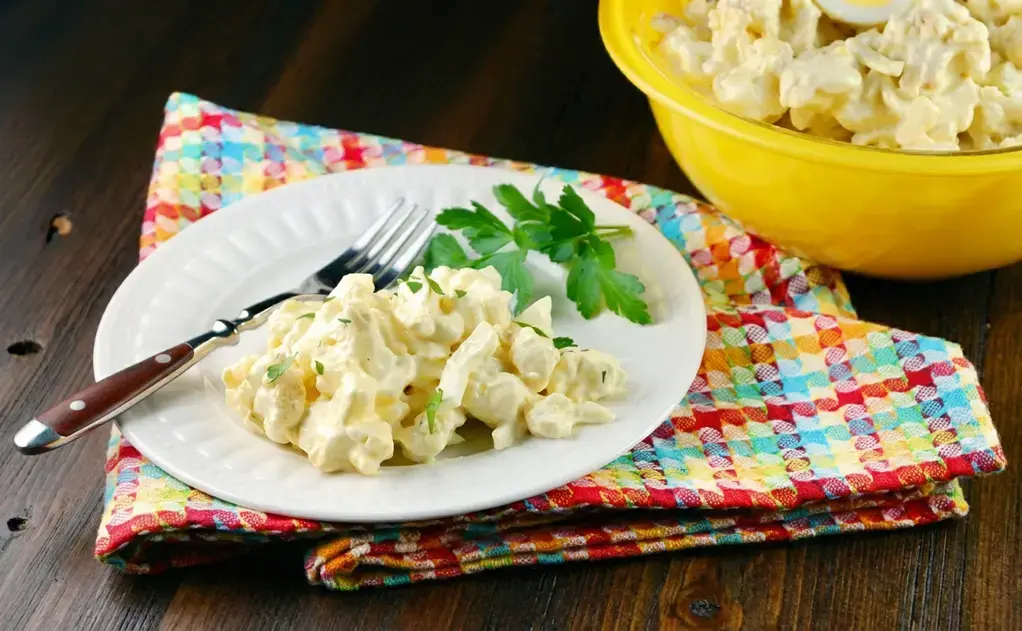 Main dish ideas to serve with low carb potato salad