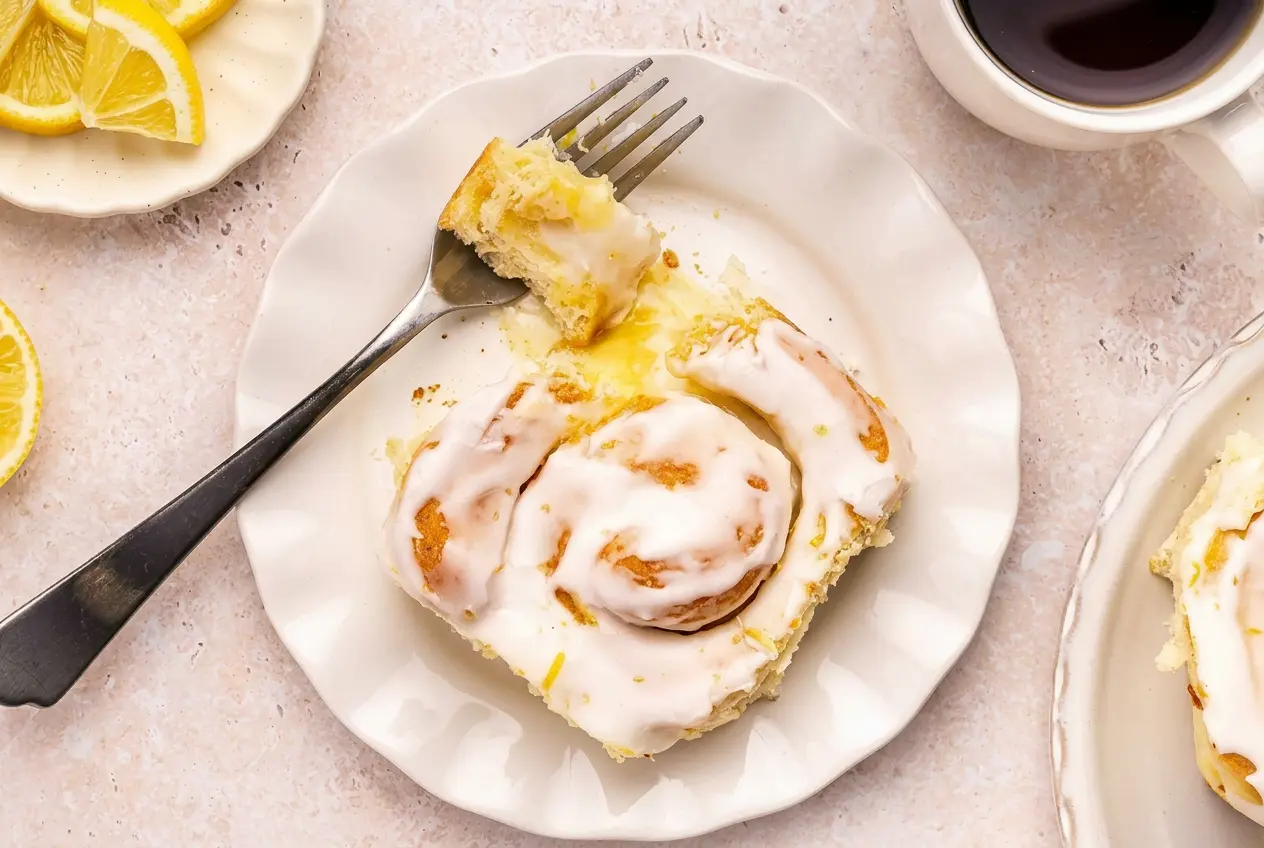How to Make Lemon Sweet Rolls Step by Step
