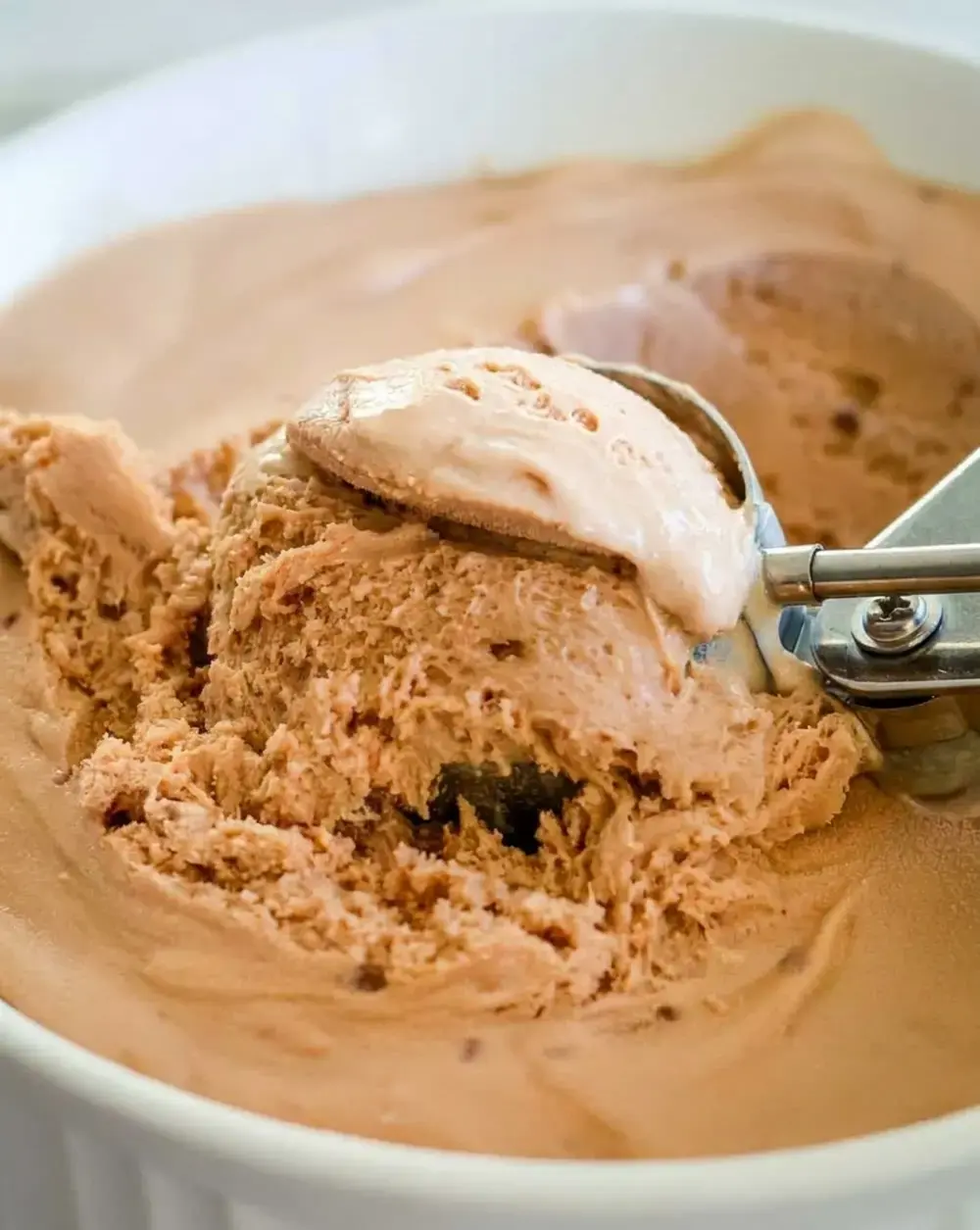 Milky Way Ice Cream Recipe with Caramel and Chocolate 9 Milky Way Ice Cream