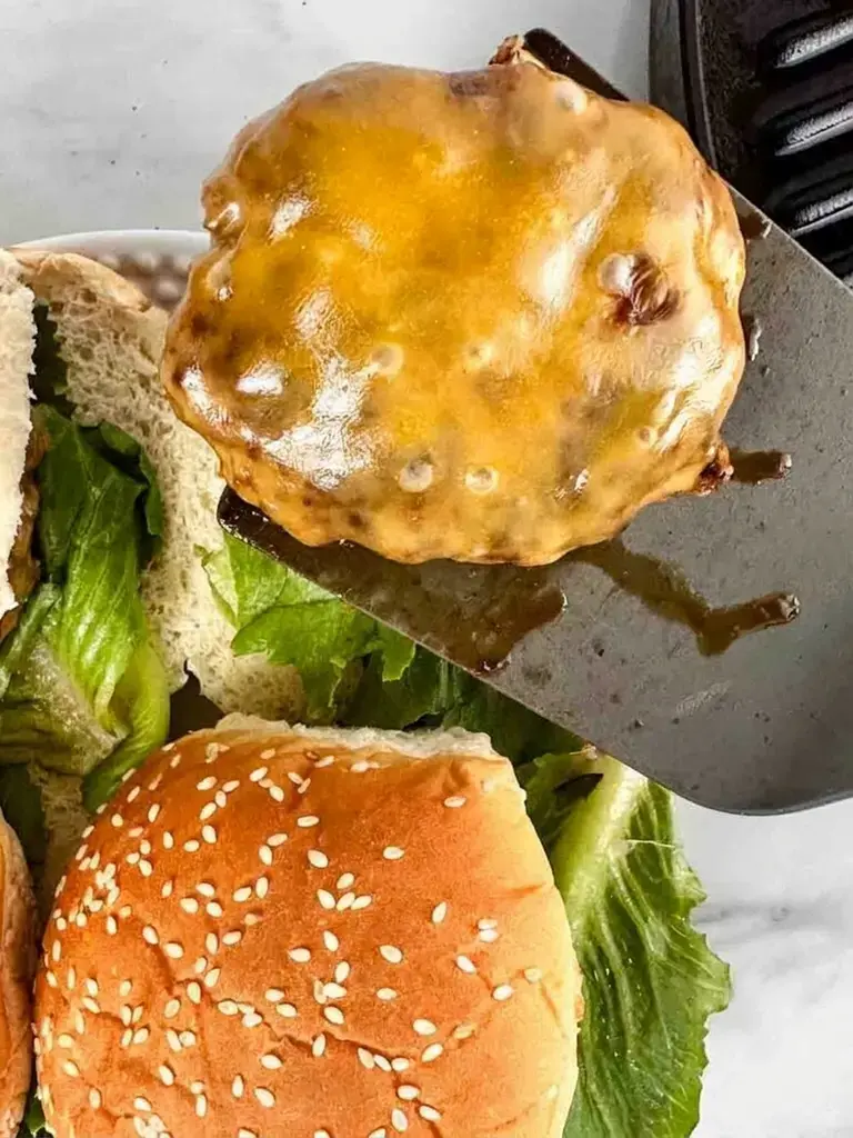 How to Make Our Simple Burger Recipe