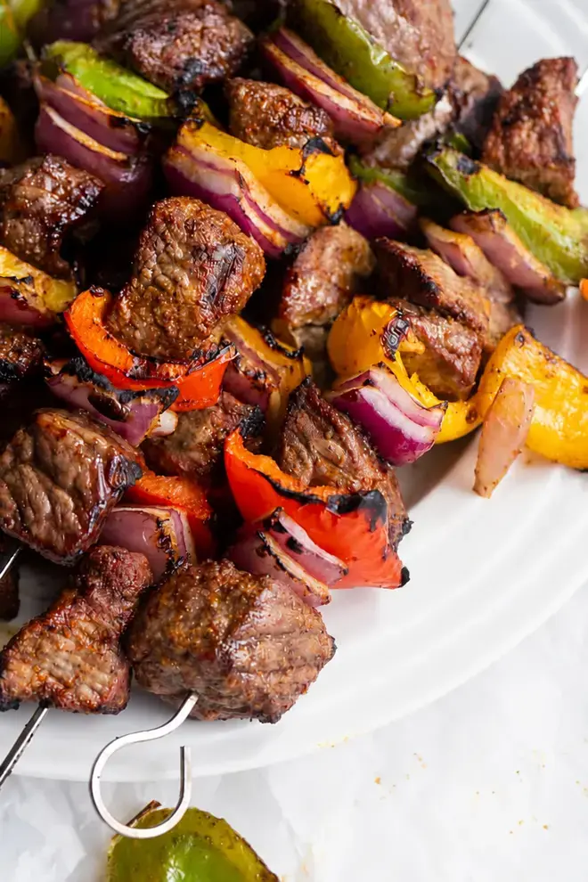 How to make fajita beef skewers