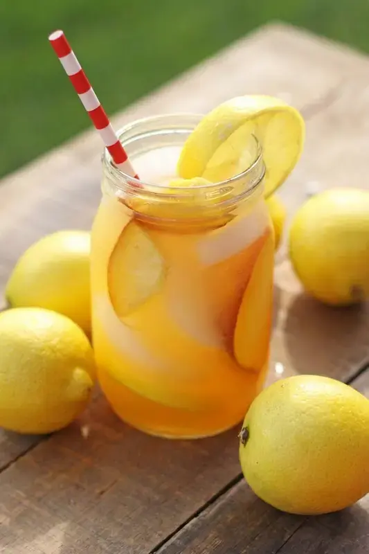 16. Peach Lemonade