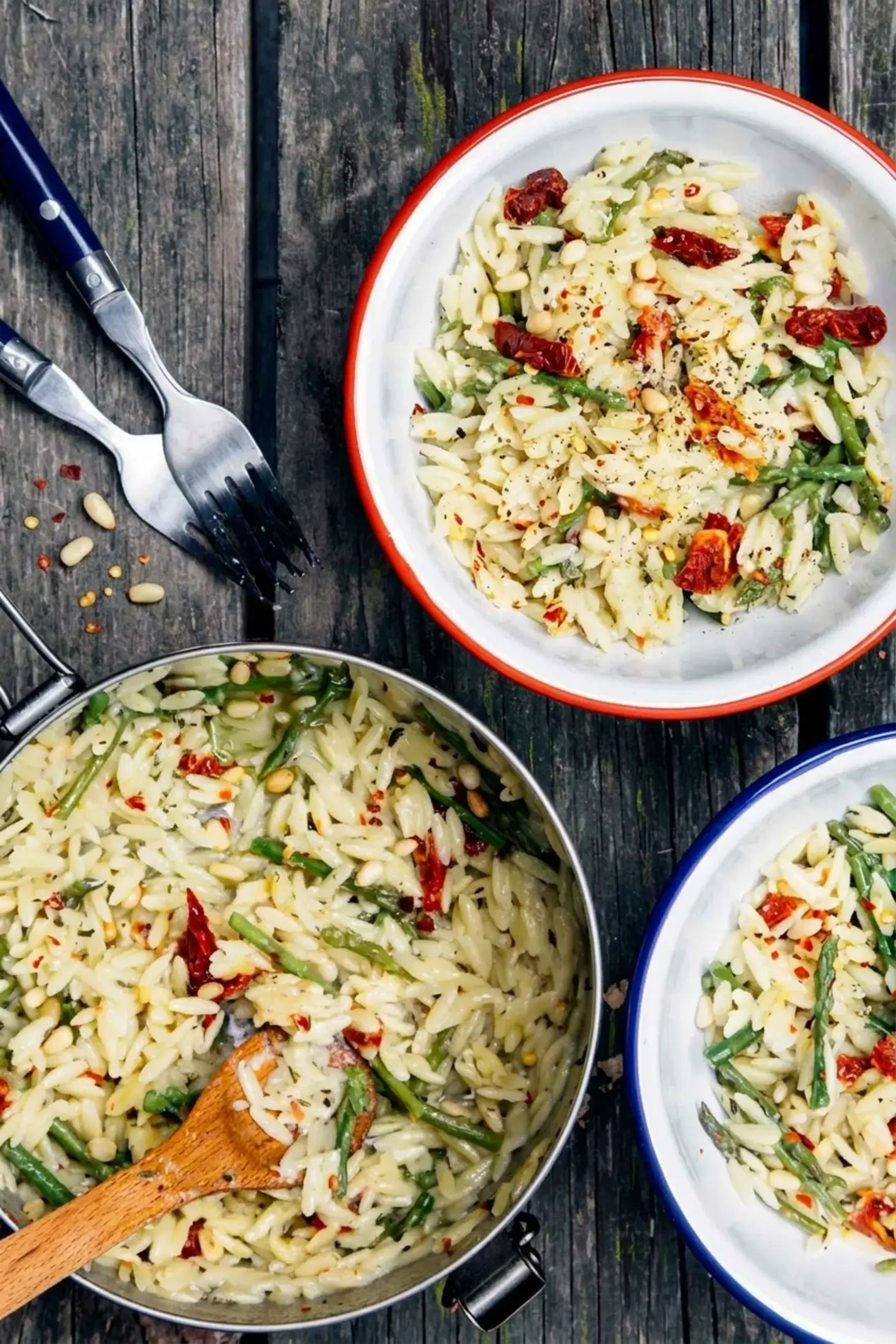 Cheesy Asparagus One Pot Orzo