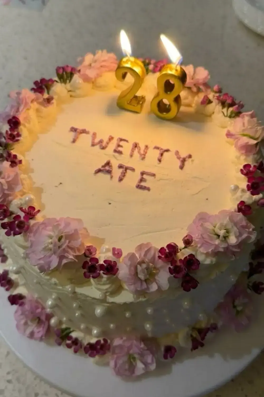 28Th Birthday Cake Ideas for a Stylish and Fun Celebration 3 2. «Twenty Ate»