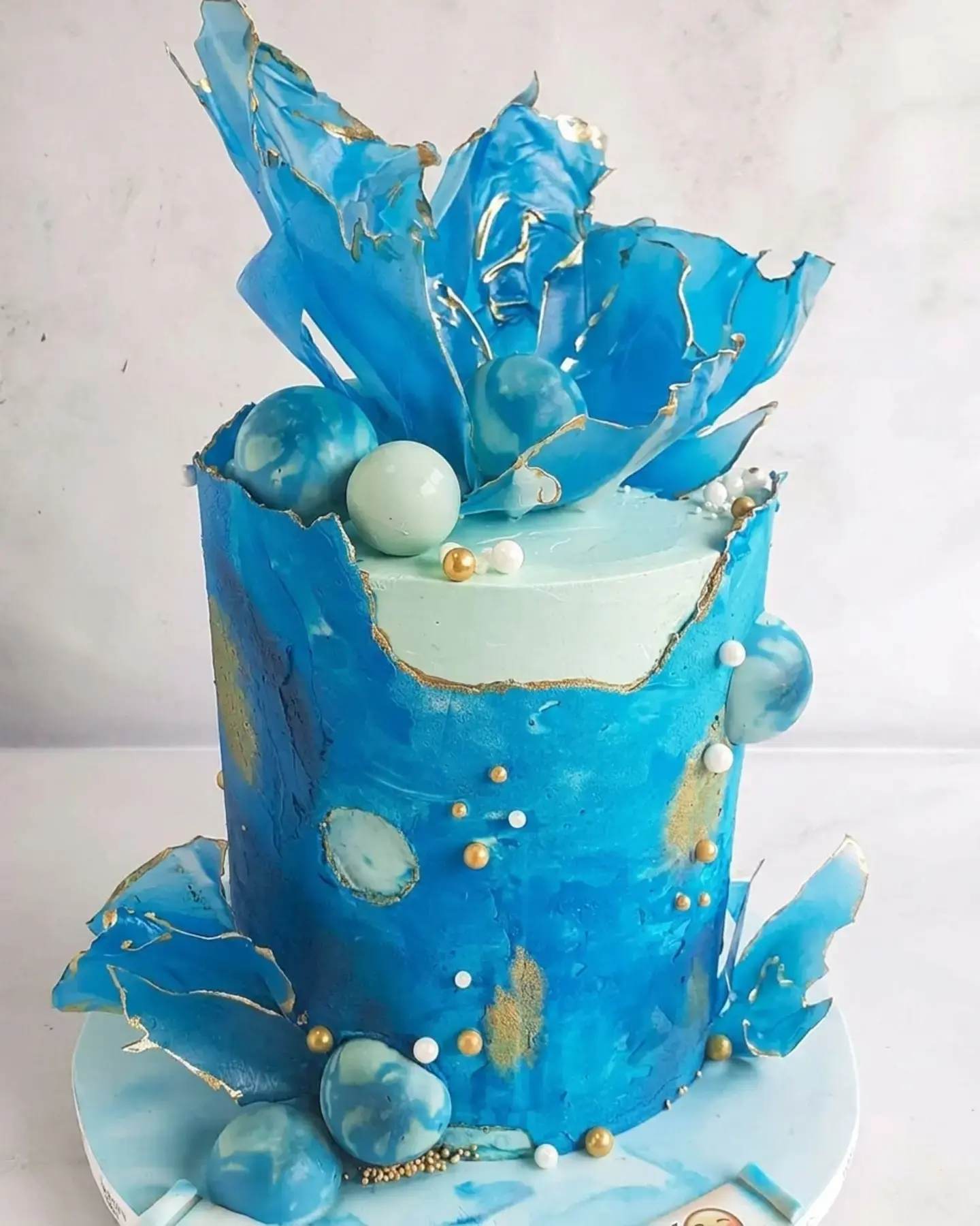 Abstract Statement Decor