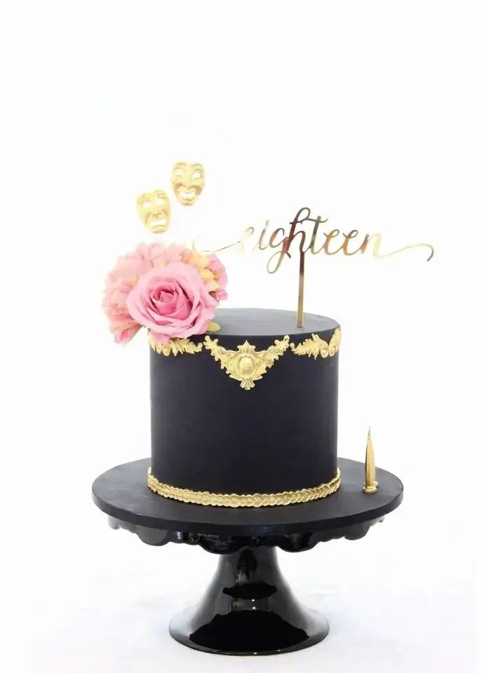 Elegant Black Cakes