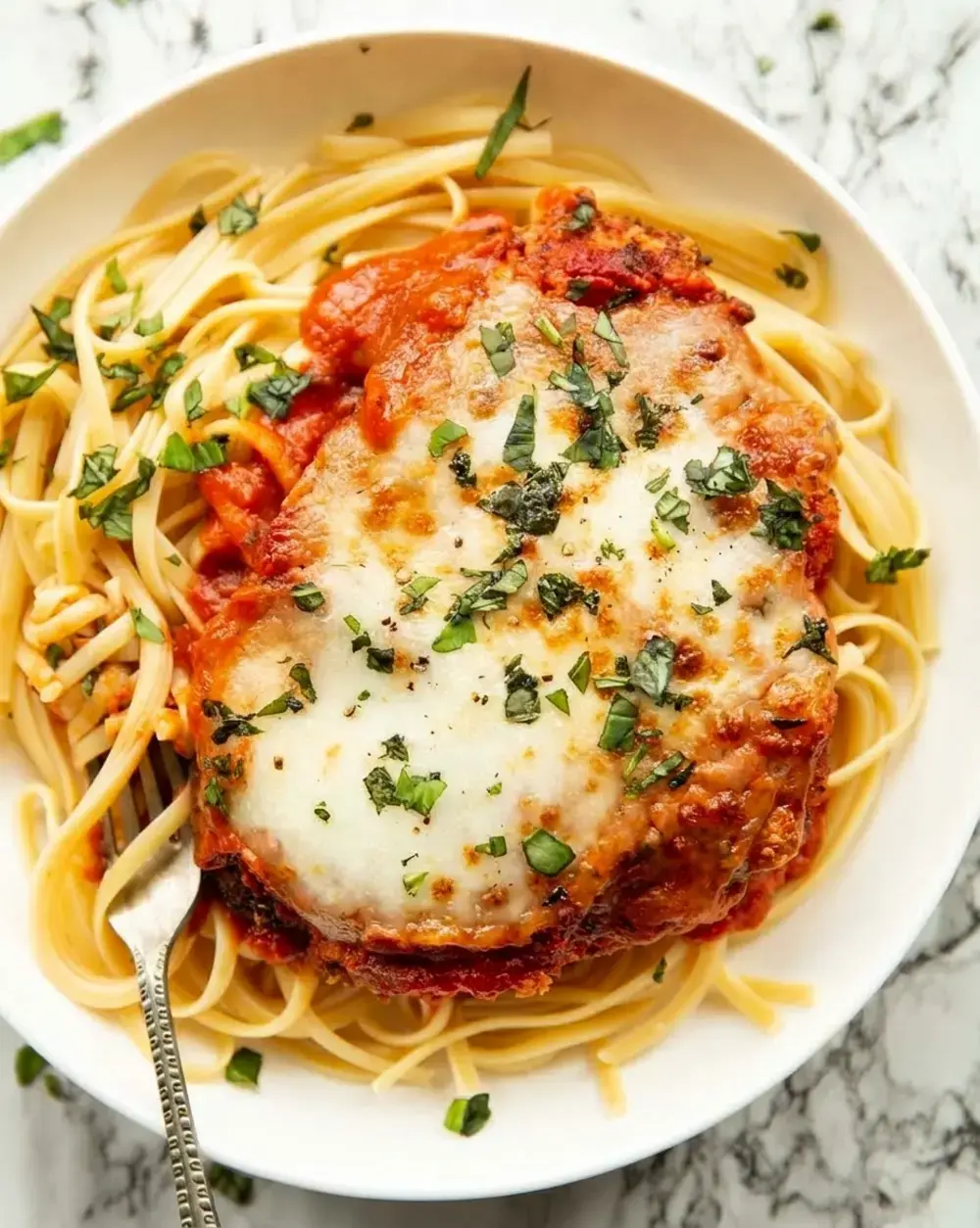 Crispy Baked Chicken Parmesan for an Easy Family Dinner 19 What to serve with chicken parmesan?