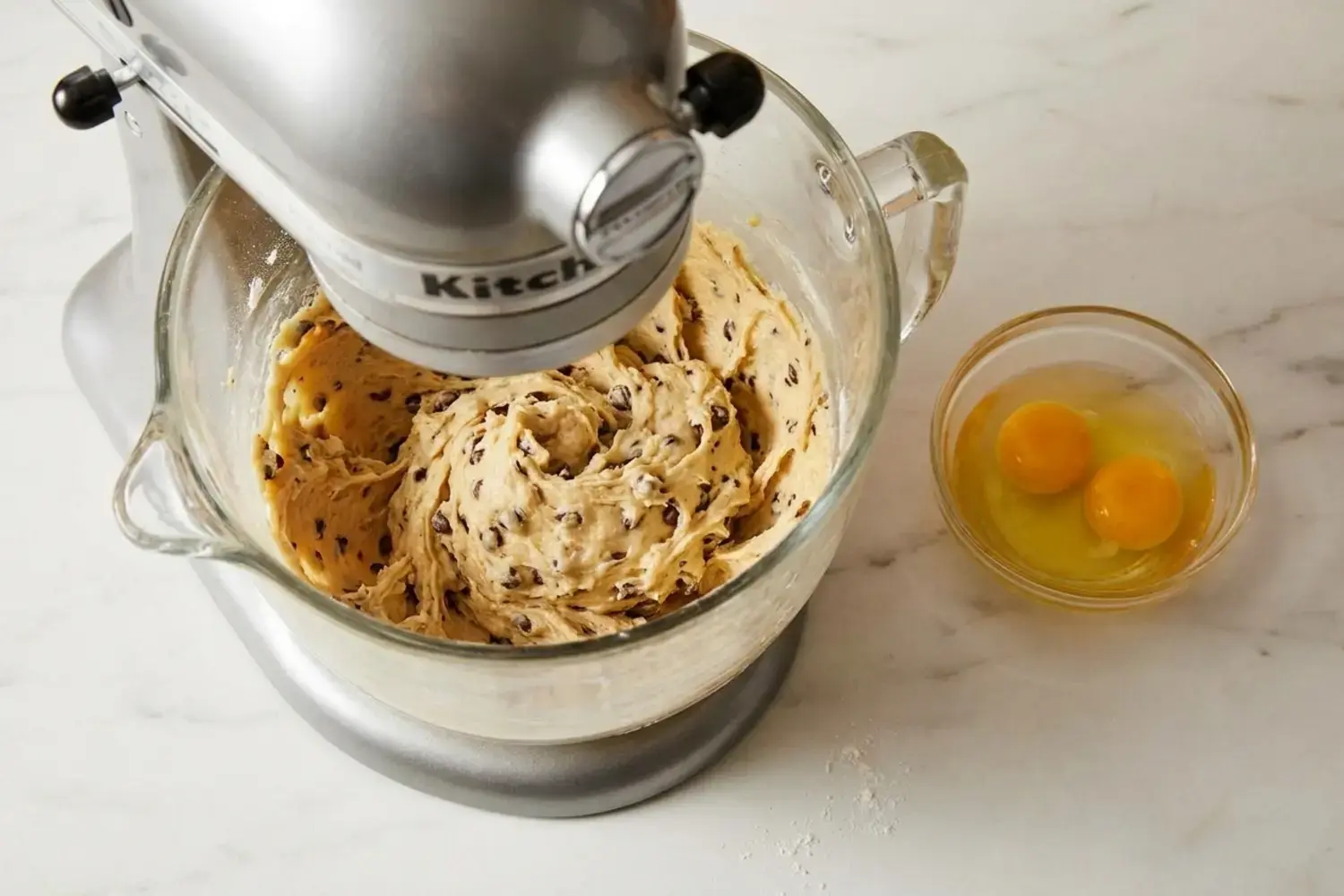 Bakery Style Chocolate Chip Cookies That Are Soft, Chewy, and Thick 57 How to Make Chocolate Chip Cookies (Step-by-Step)