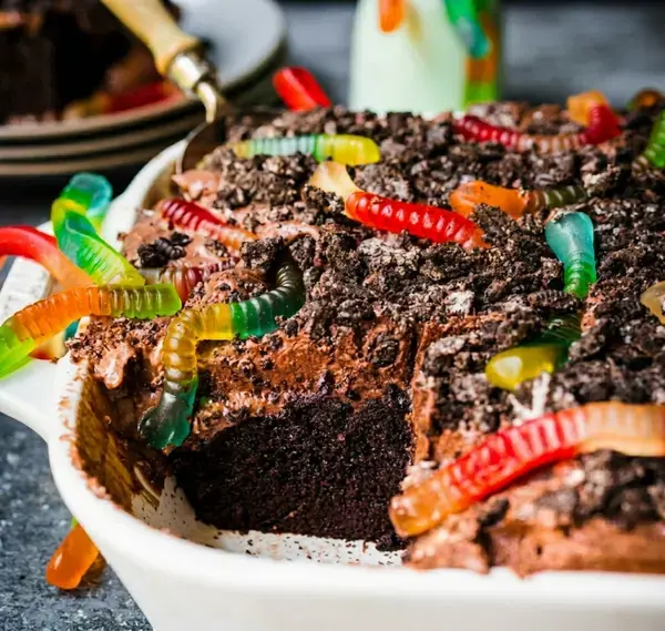 Birthday Cake Decorating Ideas You Can Do at Home for Easy, Fun Cakes 18 Dirt Cake