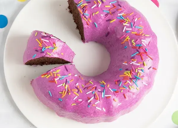 Birthday Cake Decorating Ideas You Can Do at Home for Easy, Fun Cakes 7 Giant Donut Cake