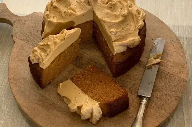 Birthday Cakes For Adults: 14 Sophisticated Ideas for Grown-Up Celebrations 1 Caramel mud cake