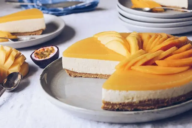 Birthday Cakes For Adults: 14 Sophisticated Ideas for Grown-Up Celebrations 17 White Chocolate and Mango Cheesecake