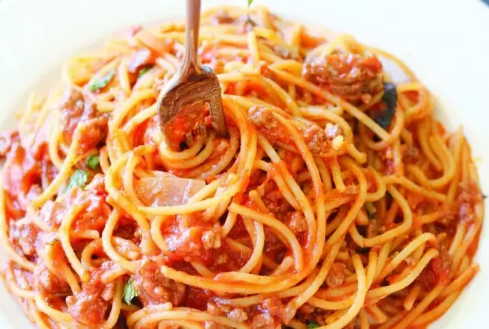 Spaghetti and Meat Sauce