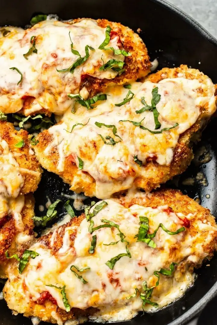 Chicken Parmesan Recipe for a Crispy, Cheesy Classic Dinner 9 What you'll need