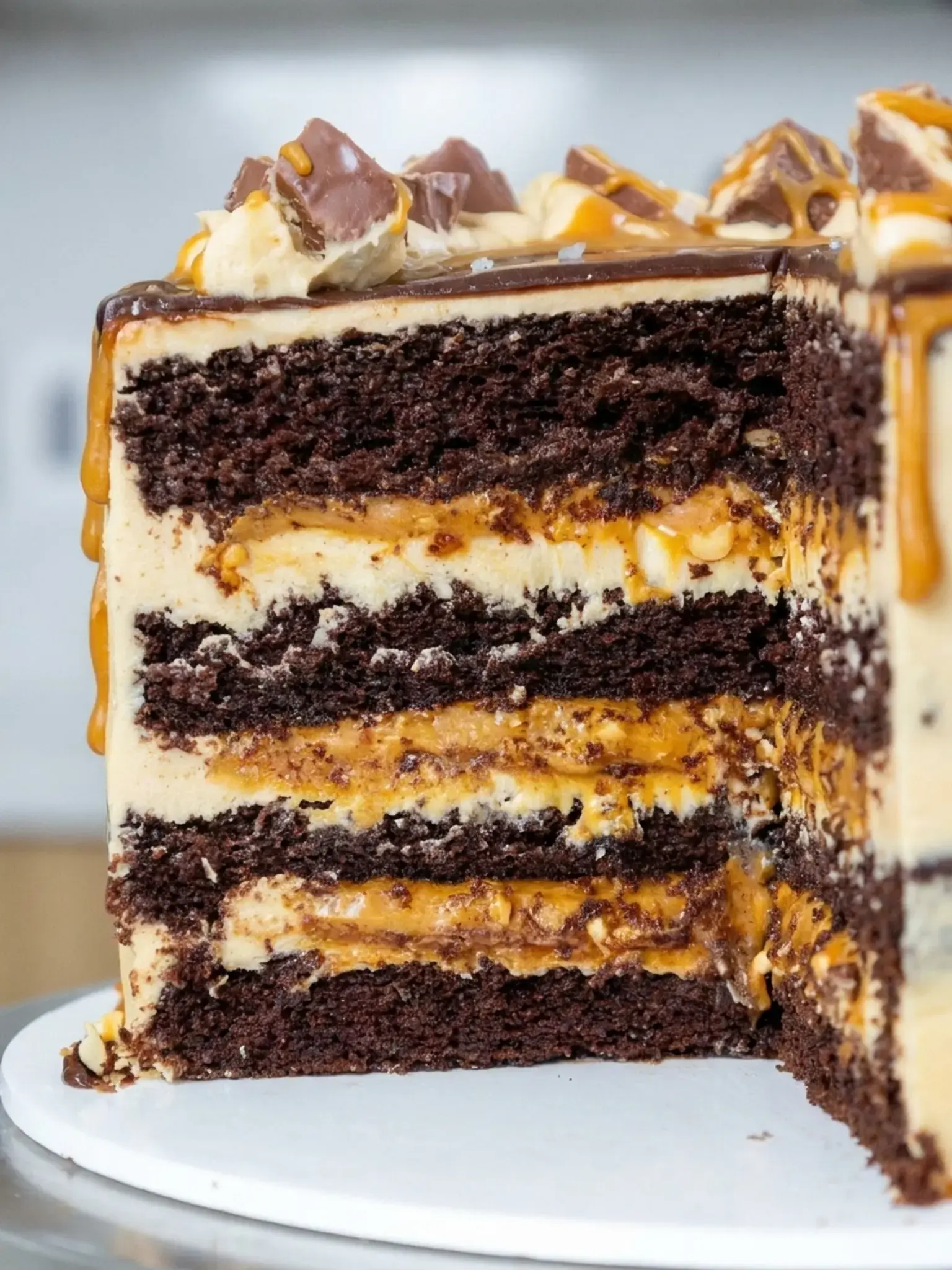 Can This Chocolate Snickers Cake Be Made in Advance?