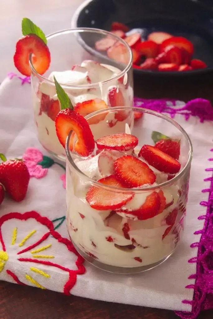 9. Best Fresas con Crema (Mexican Strawberries and Cream)