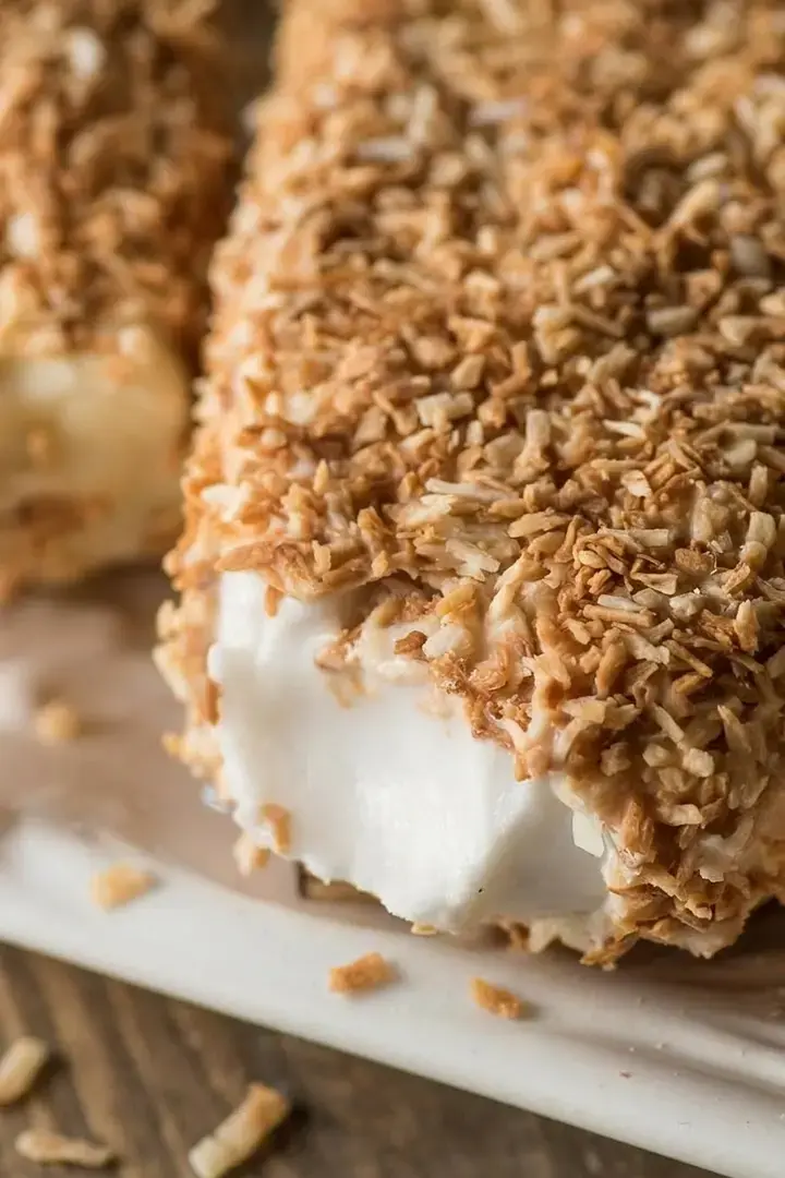 Tips for reducing ice crystals in your creamy coconut popsicles