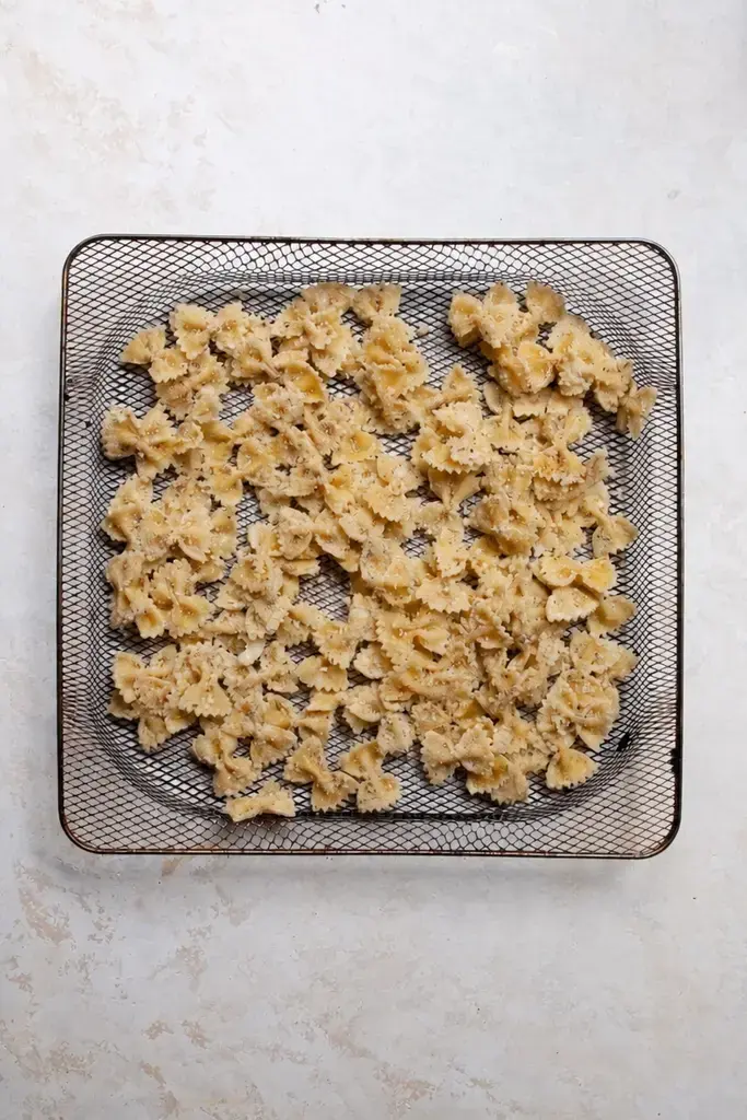 Step-by-step how to make pasta chips in the air fryer