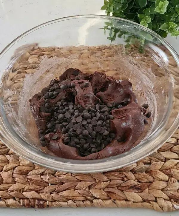Damak Catlatan Browni Kurabiye: Turkish Chocolate Brownie Cookies 28 Damak Çatlatan Browni Kurabiye Tarifi Fotoğraflı Yapılışı
