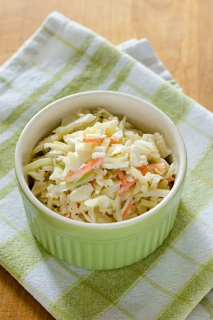 How to make homemade coleslaw