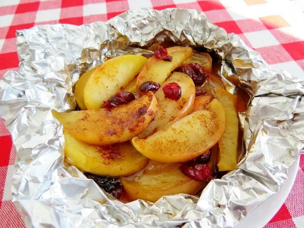Apple and Cranberry Packets