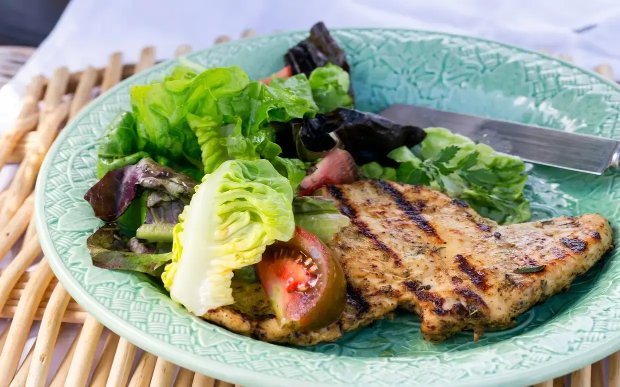 Thin Grilled Garlic Chicken