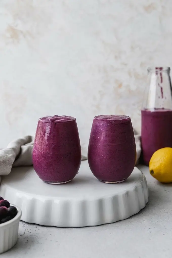 Lemon Blueberry Avocado Smoothie