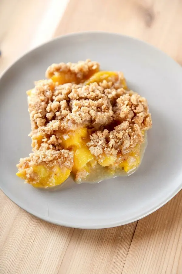 Peach Crumble