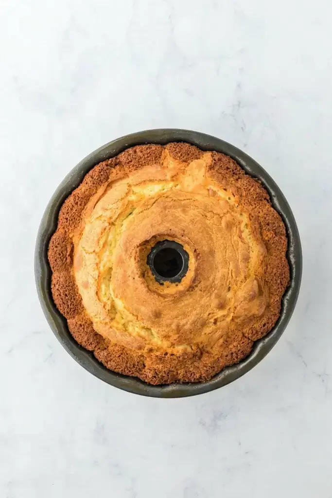 How to Make A Sock it to Me Cake