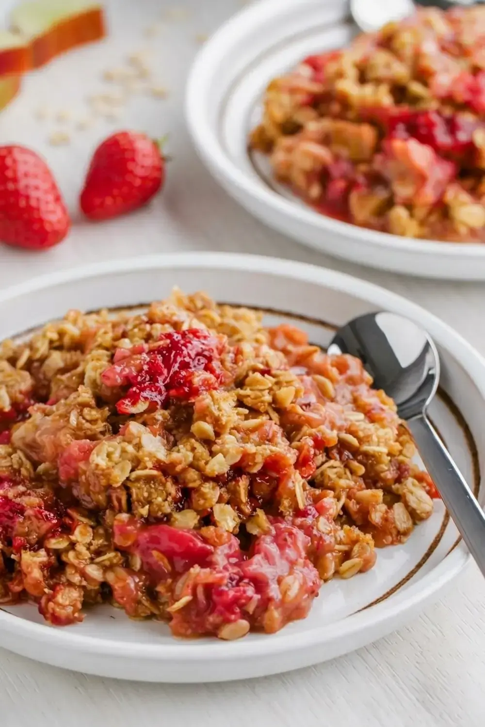 Strawberry Rhubarb Crisp (gluten-free, vegan)
