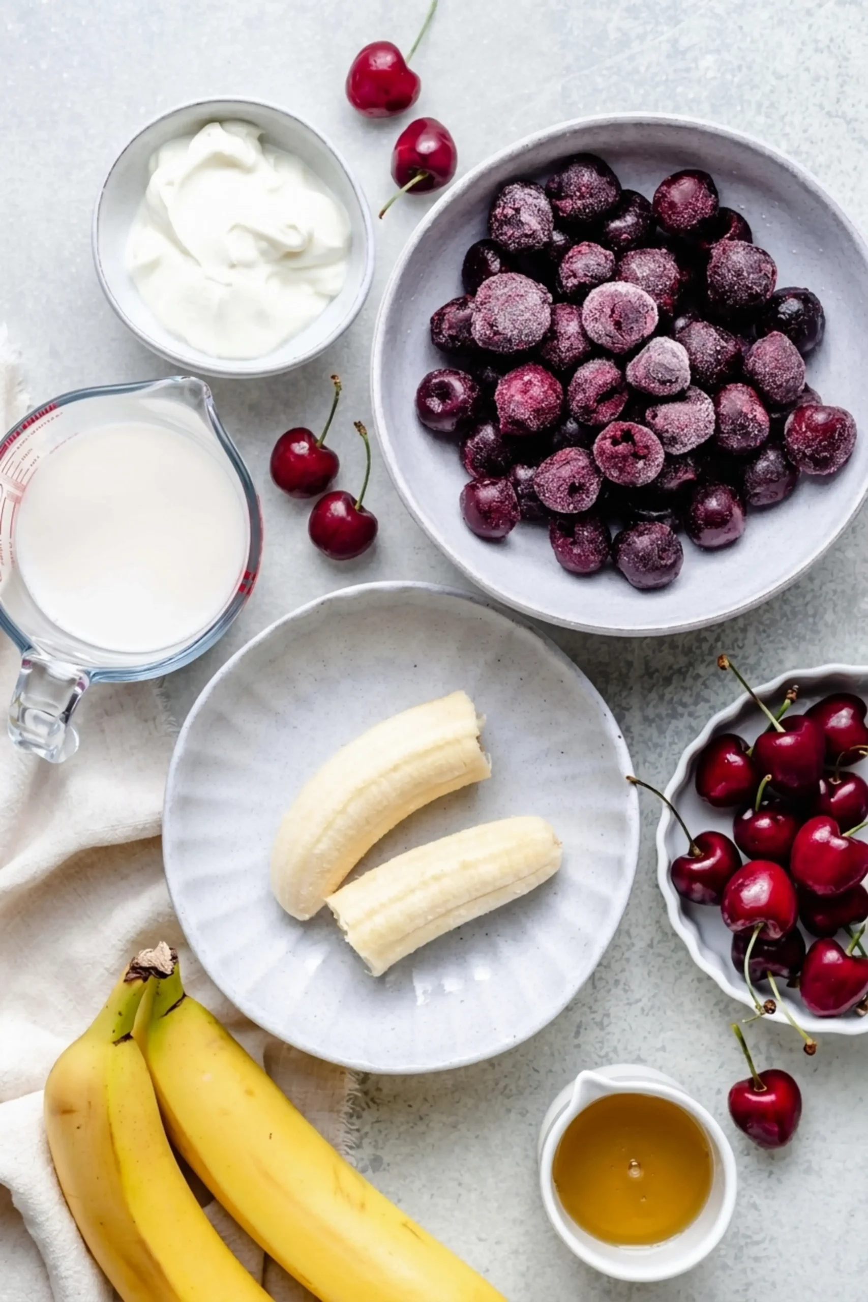 Banana Cherry Smoothie Recipe for a Creamy, Healthy Breakfast 7 Banana Cherry Smoothie, Smoothie Ingredients