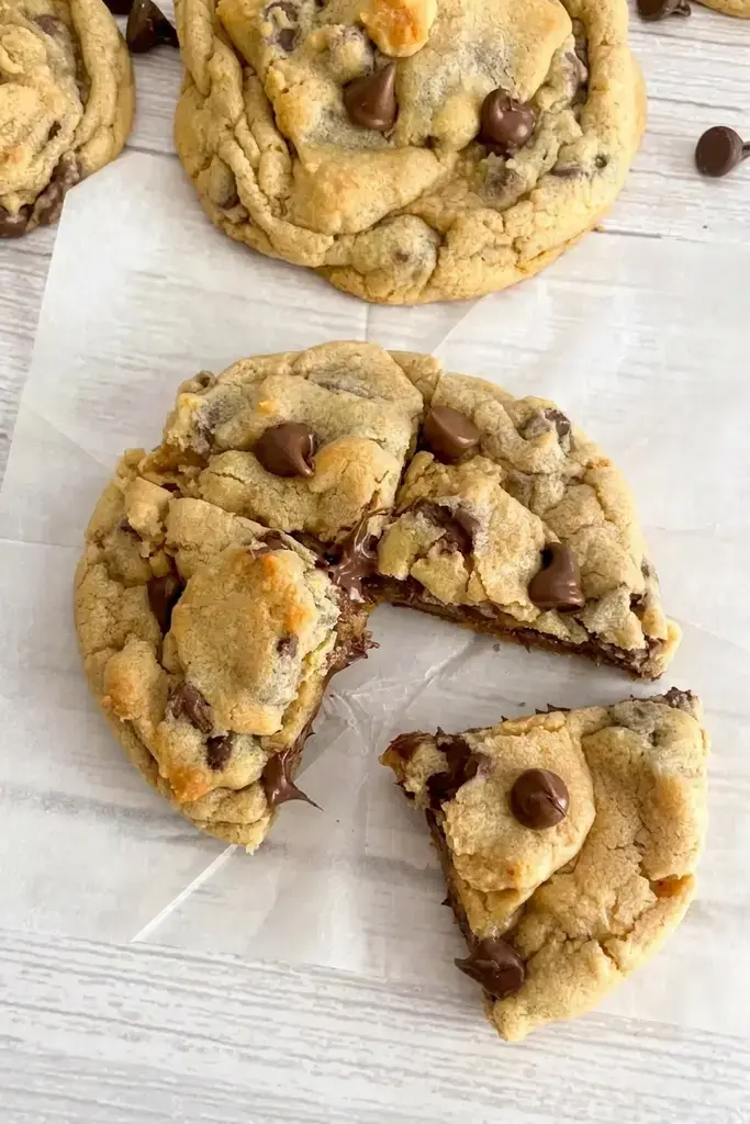 Crumbl Chocolate Chip Cookie, Why cornstarch