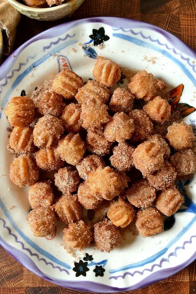 Ever Churro Bites: Crispy Cinnamon-Sugar Mini Churros 10 Bite-size homemade churros ready to serve