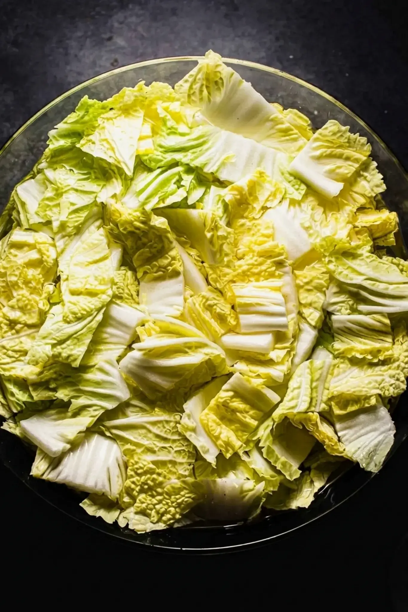 Cut the cabbage