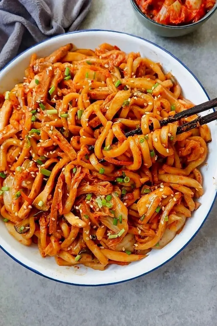 Kimchi Noodle Stir Fry Vegan Recipe for a Quick Weeknight Dinner 22 Kimchi Noodle Stir Fry Vegan