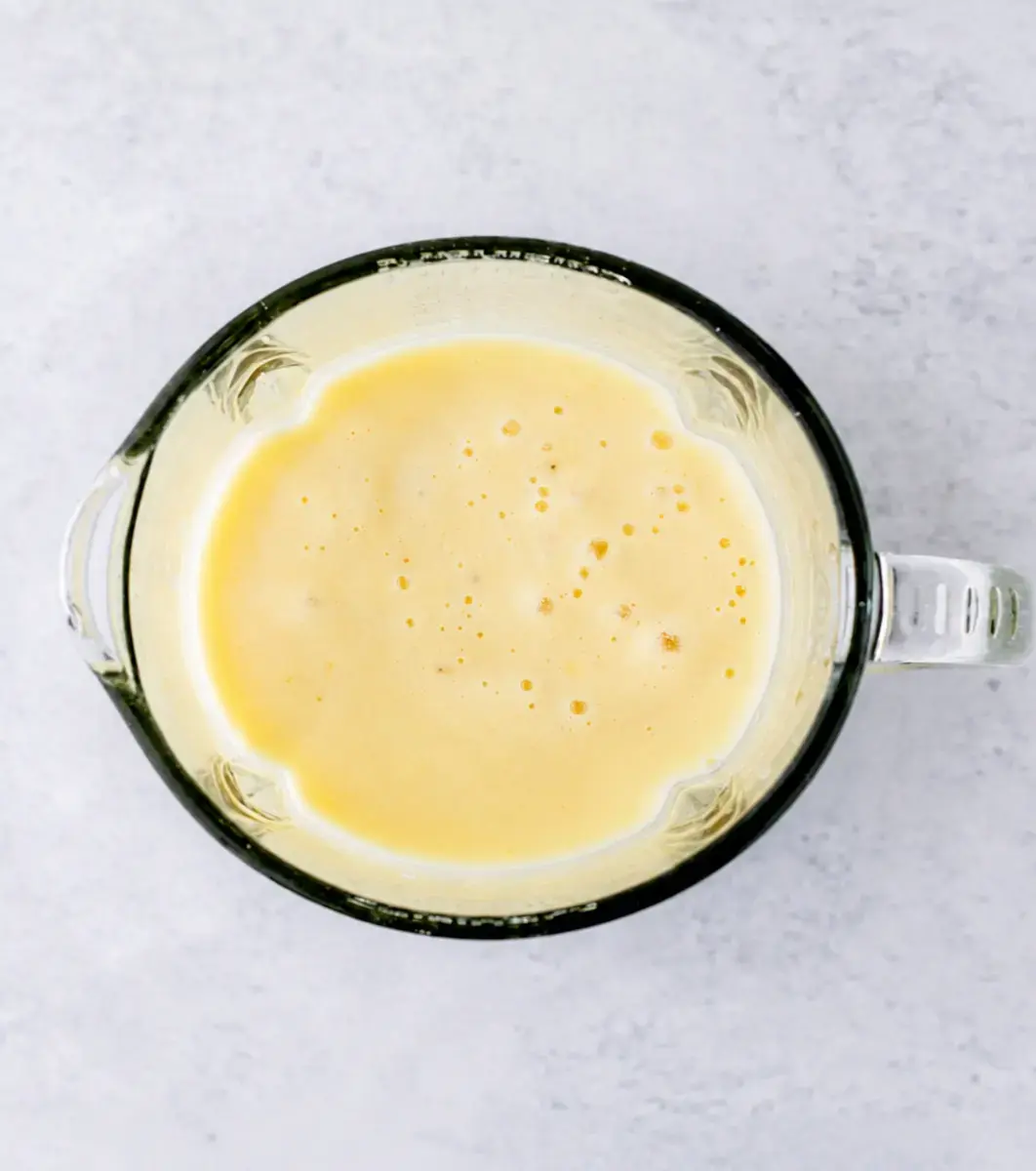 Tropical Almond Colada Smoothie With Pineapple and Coconut 4 Banana, coconut milk, and cottage cheese for the smoothie