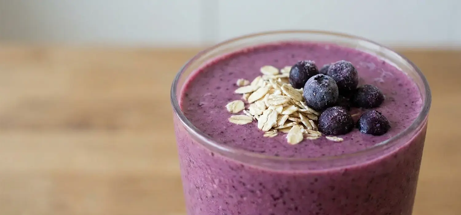 10 Smoothies To Lose Belly Fat Fast, 3) Berries and Chia Super Smoothie