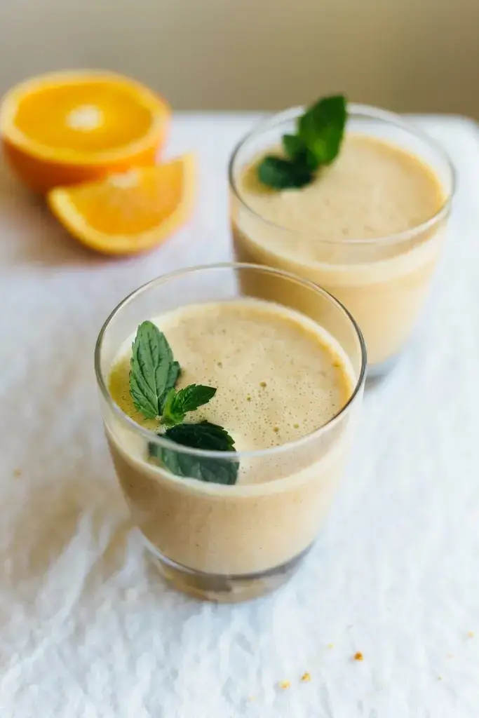 20 Best Smoothie Recipes, Almond Orange Smoothie