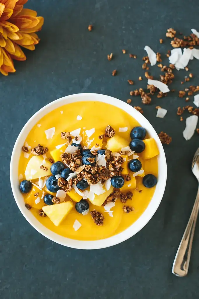 20 Best Smoothie Recipes, Mango Smoothie Bowl