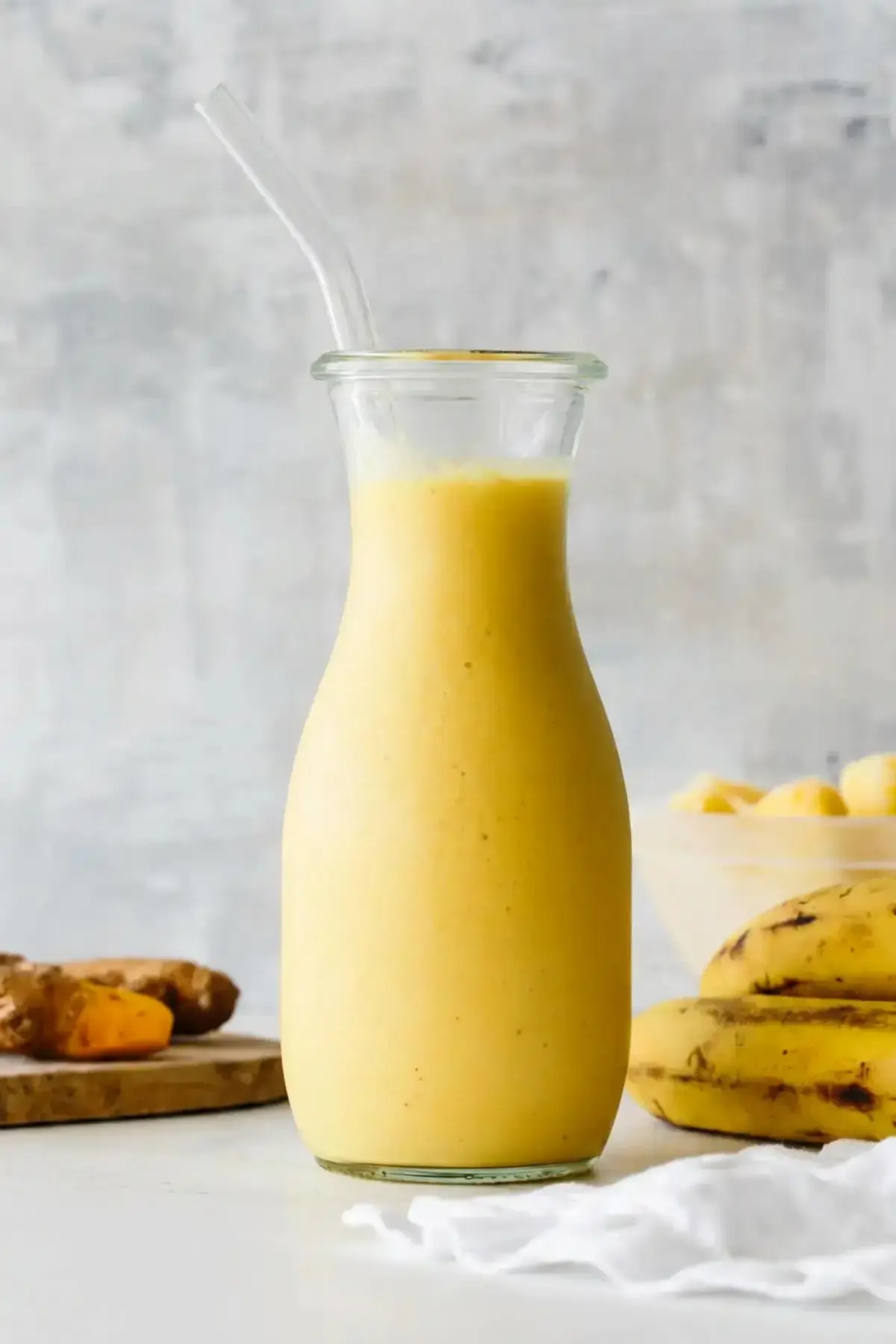 20 Best Smoothie Recipes, Pineapple Turmeric Smoothie