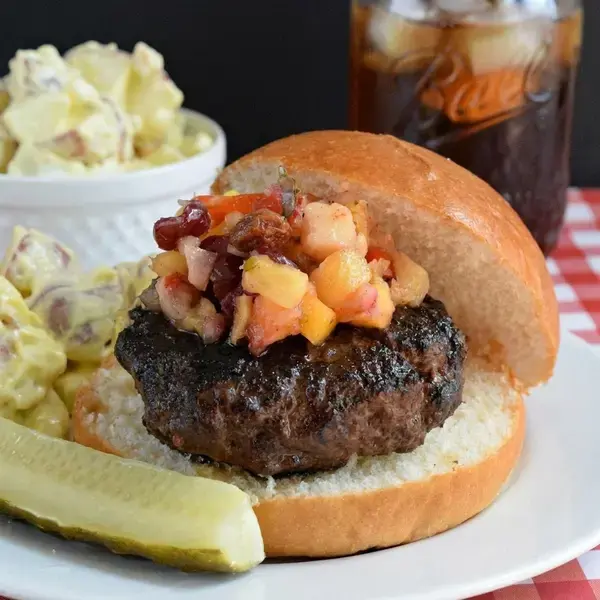 Summer Grilling Recipes for Easy Backyard Cookouts 3 Summer Grilling Recipes, Chipotle Burger