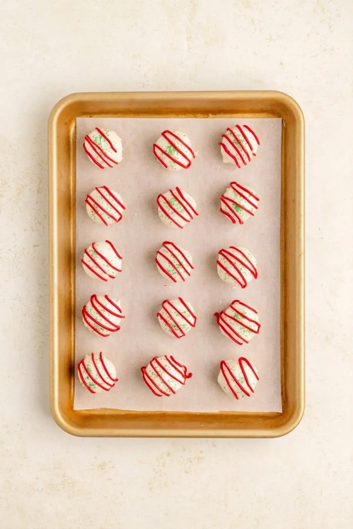 Christmas Tree Cake Balls, How to Make the Christmas Cake Balls