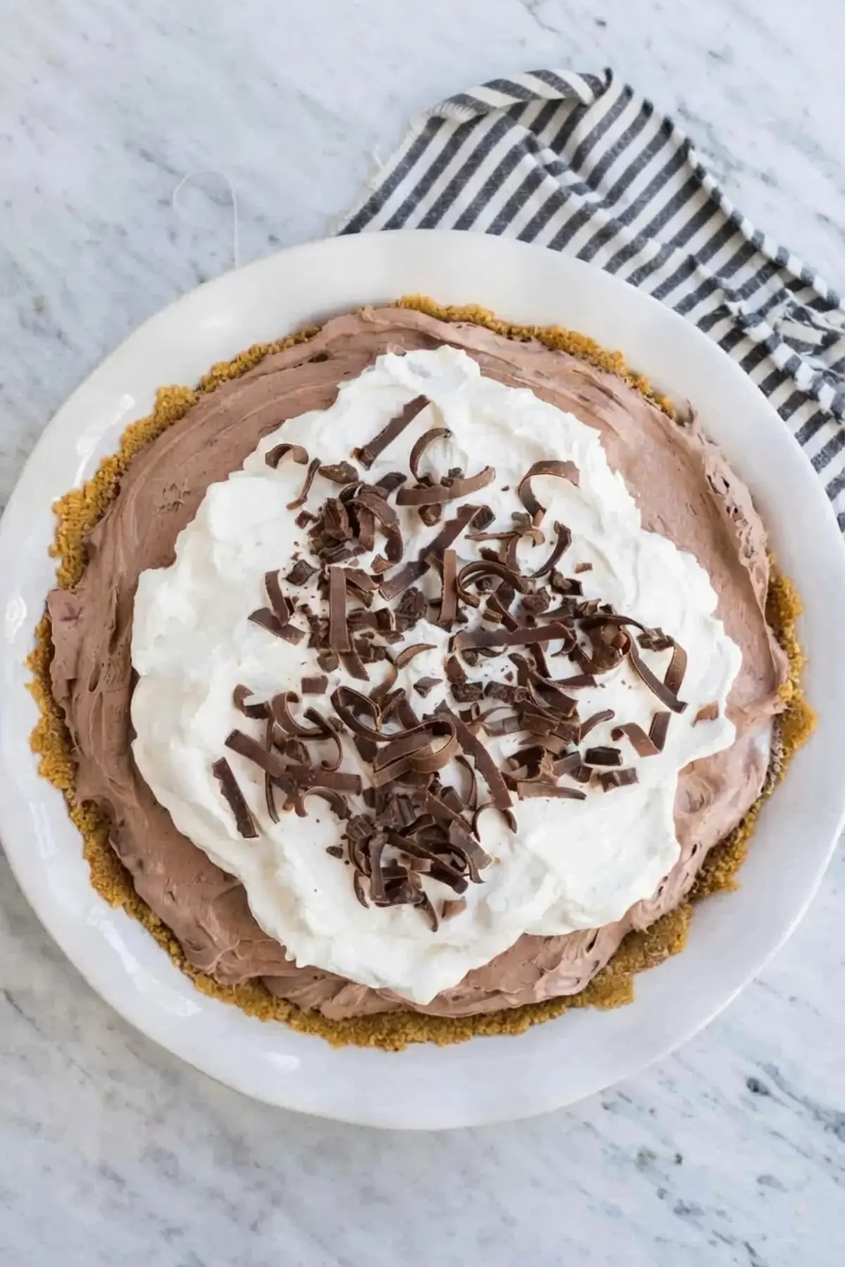 No Bake Chocolate Pudding Pie: The Secret to a Perfectly Sliceable Dessert 19 No Bake Chocolate Pudding Pie, How to Make the Whipped cream topping