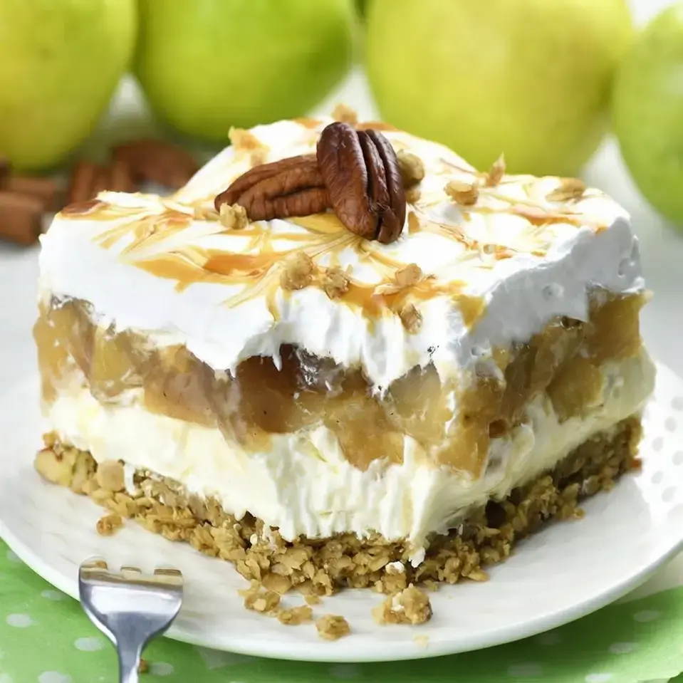 No-Bake Oatmeal Apple Pie Lasagna, No Bake Oatmeal Apple Pie Layered Dessert