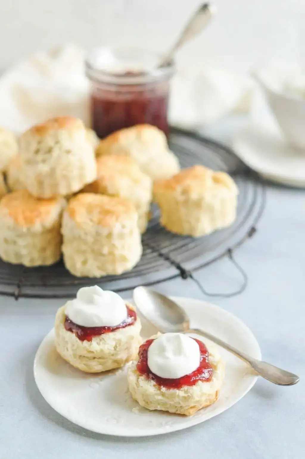 Plain Scones With Strawberry Jam Recipe, Easy Scone Recipe