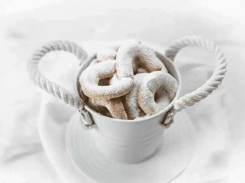 13 Christmas Recipes, Almond Crescent Cookies Bites