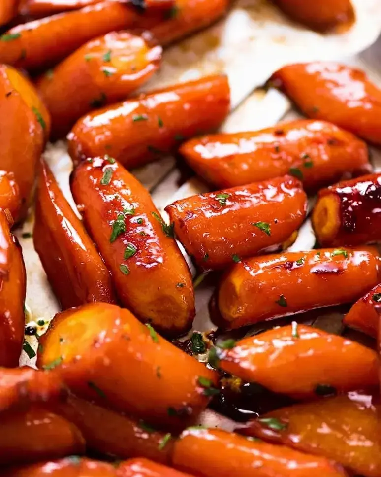 17 Christmas Dinner Recipes for a Stress Free Holiday Feast 10 17 Christmas Dinner Recipes, Christmas Glazed Carrots