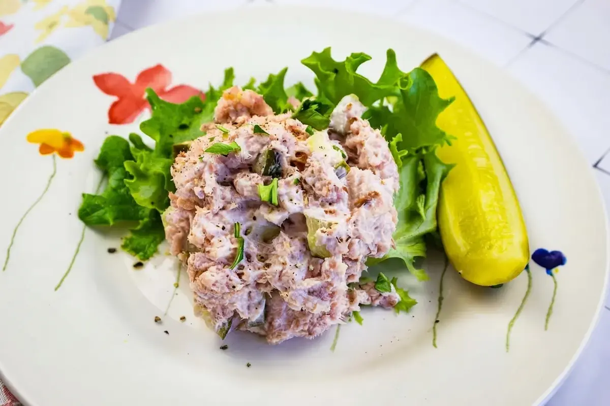 17 Christmas Recipes, Old Fashioned Ham Salad