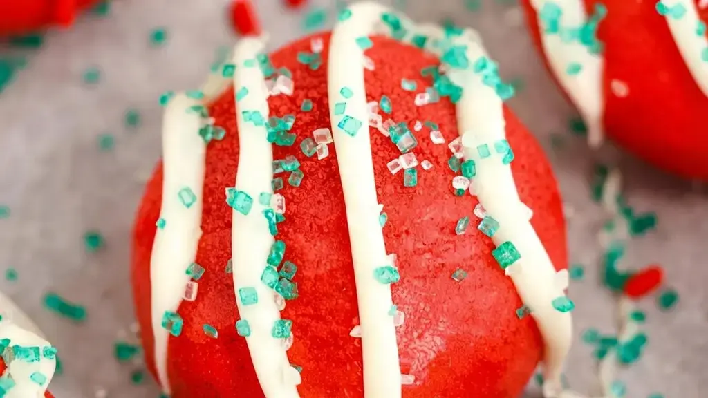 17 Christmas Recipes, Red Velvet Christmas Truffles