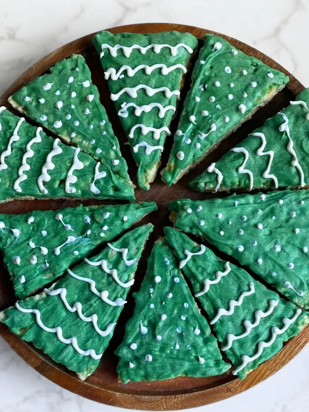 20+ Easy Christmas Desserts Anyone Can Make, Christmas Tree Rice Krispie Treats
